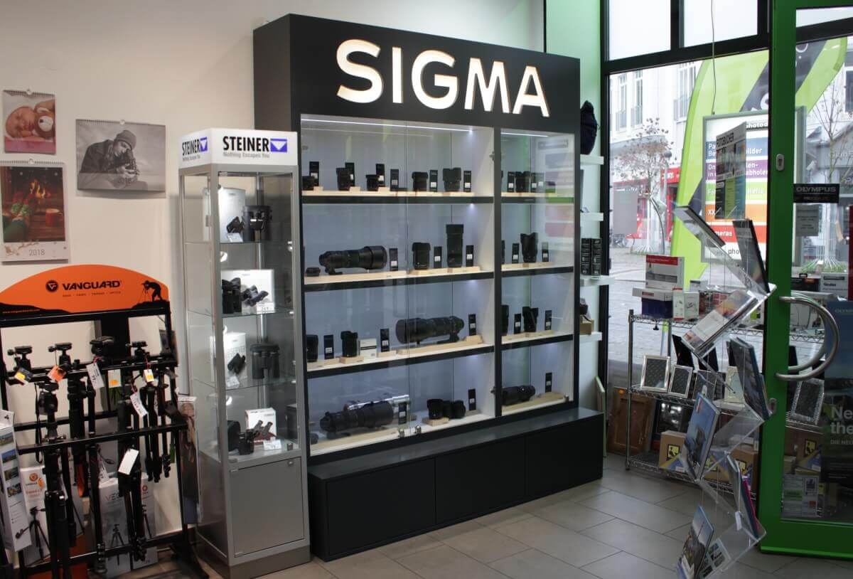 ixpo-Referenz-Shop-Loesungen-Shop-in-Shop-Hamburg-Sigma-Ansicht2