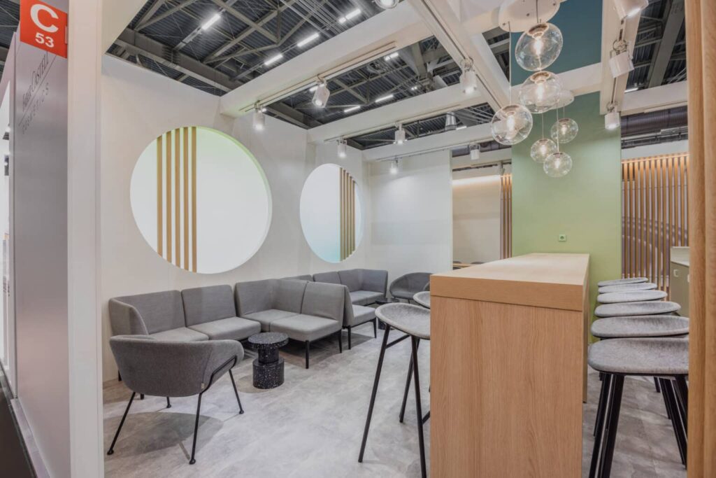 Messebau auf der Cosmoprof in Bologna für Faber Castell von ixpo Konzeption und Ziele