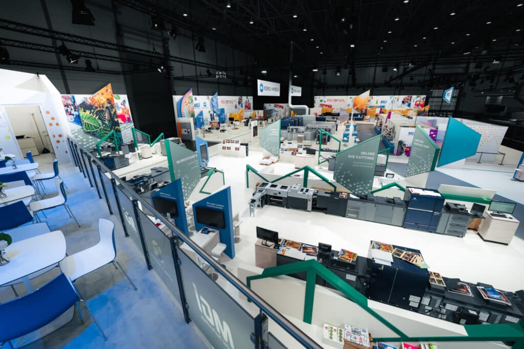 Messebau in Duesseldorf auf der drupa für Konica Minolta von ixpo Projektübersicht