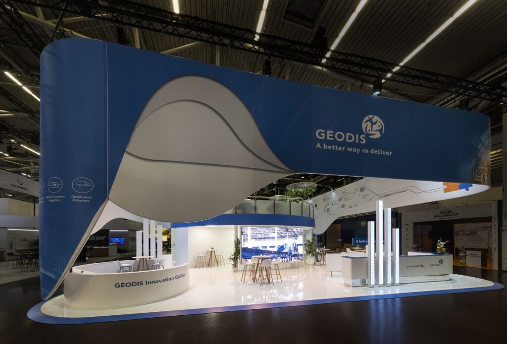 ixpo-Referenz-Messebau-Transport-Logistik-2023-Muenchen-Geodis-Außenraum